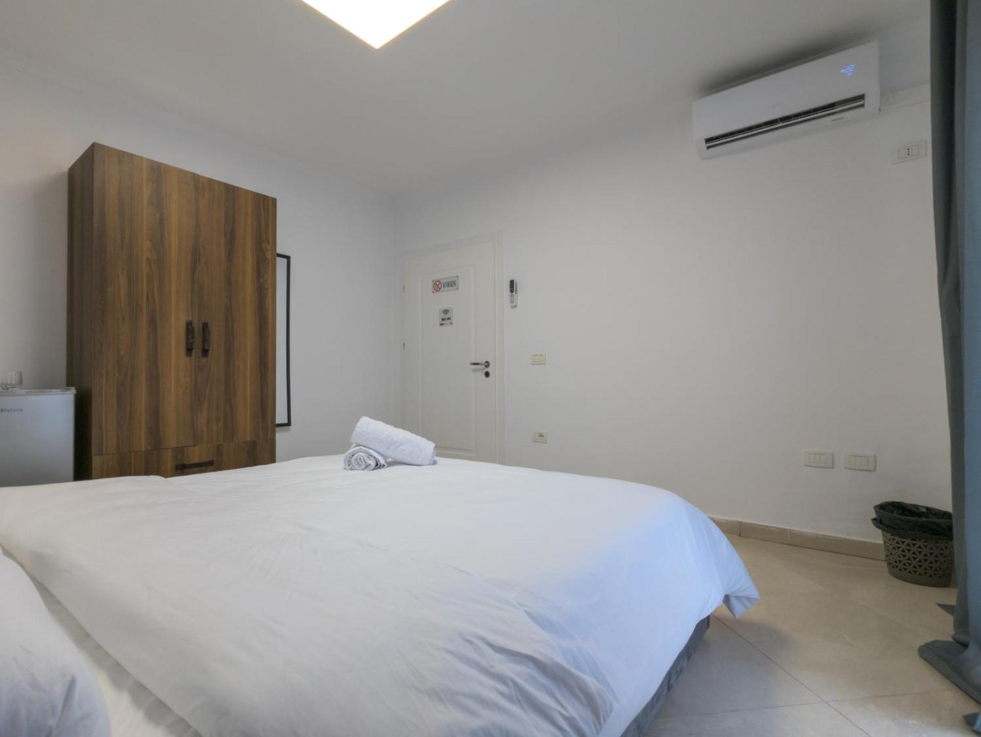 Center Luxury Rooms Tiranë Ngoại thất bức ảnh